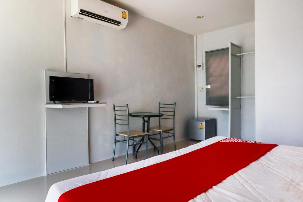 Oyo 1029 Os Rooms Nai Yang Beach Exteriör bild